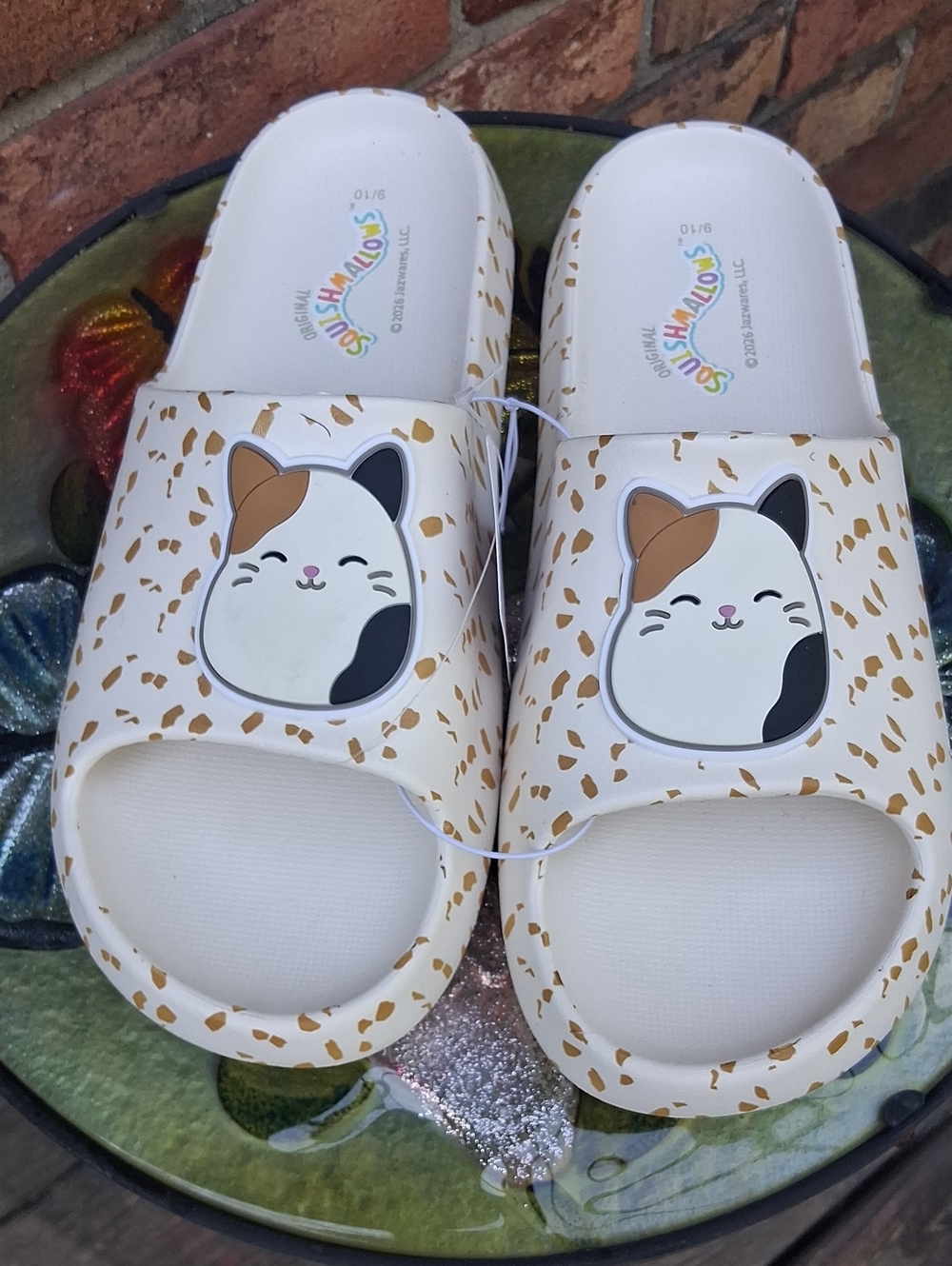 Unisex White and Tan Cat Slide Sandals